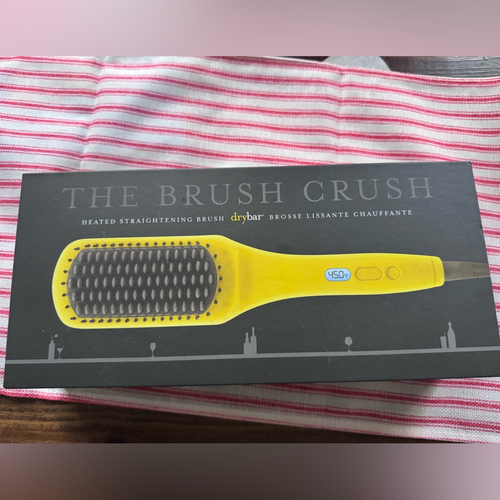 Drybar The Brush Crush Heated Straightening Brush